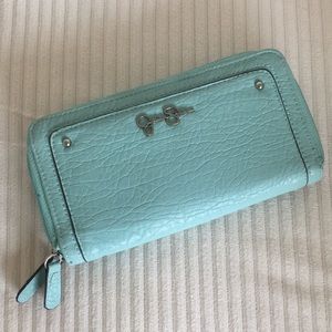 Jessica Simpson wallet